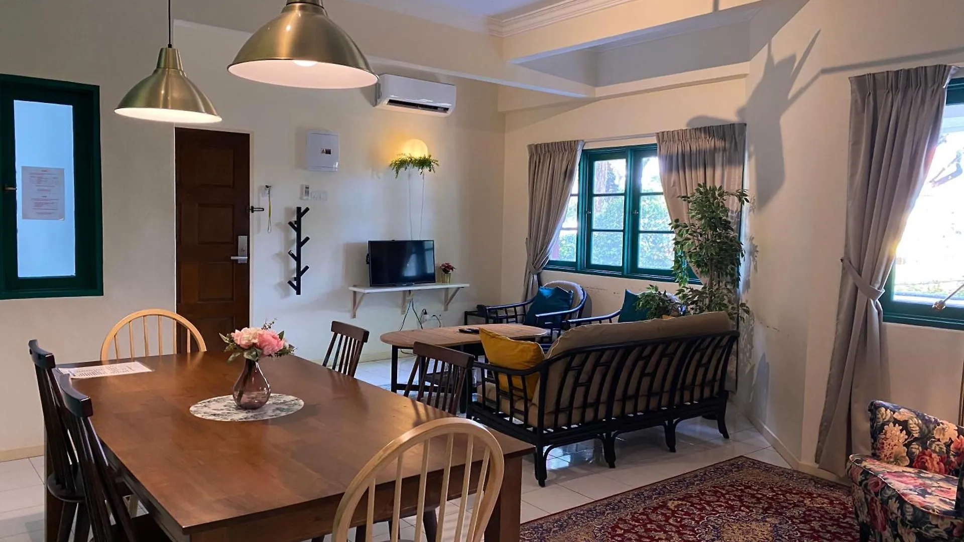 Aurora Court Service Apartment George Town