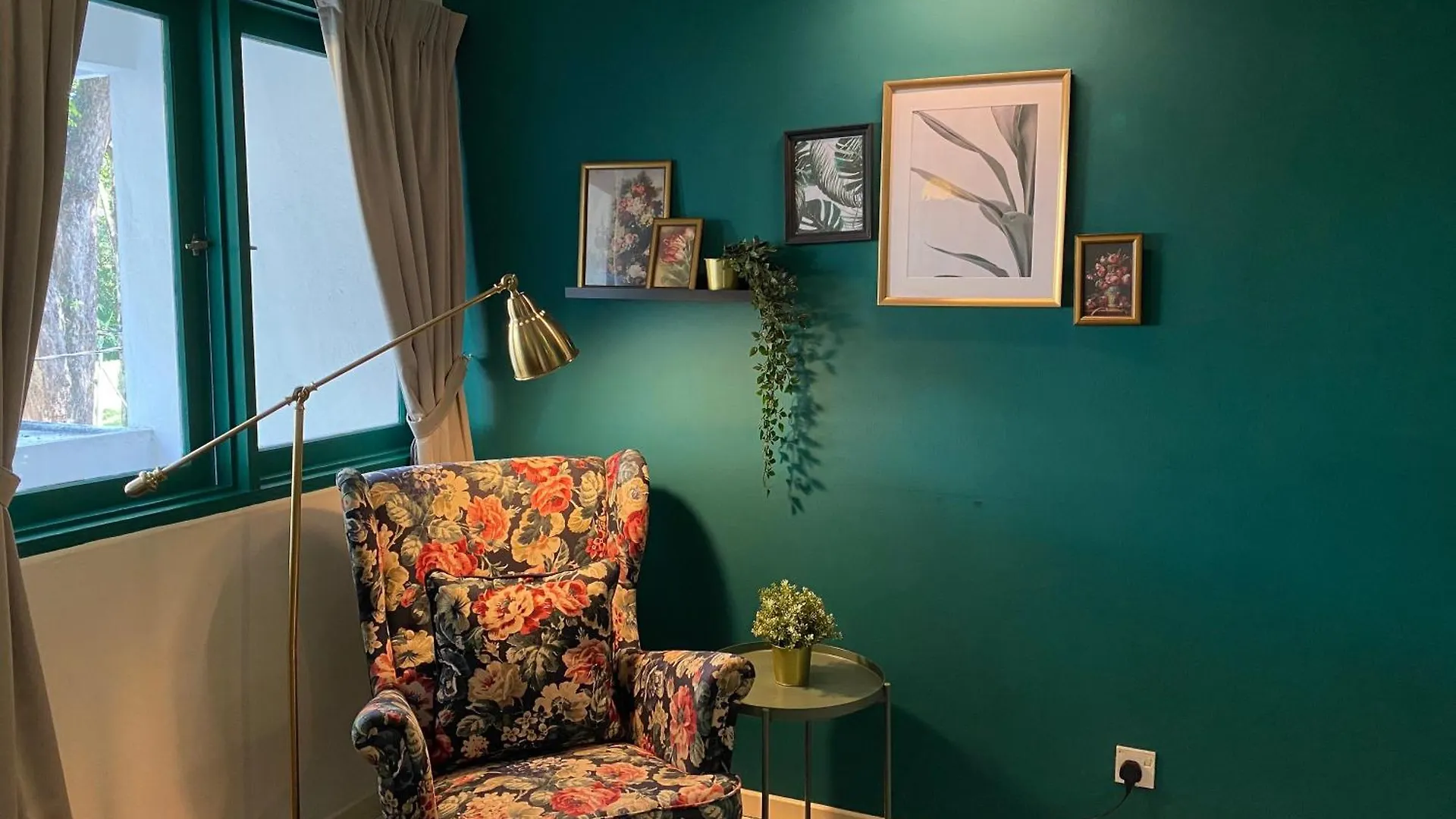 Aurora Court Service Apartment George Town