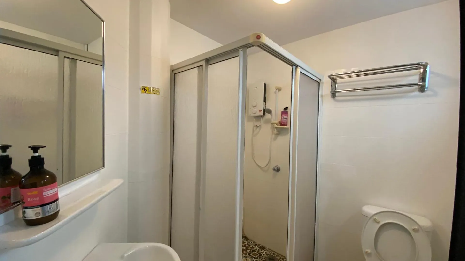 Aurora Court Service Apartment George Town