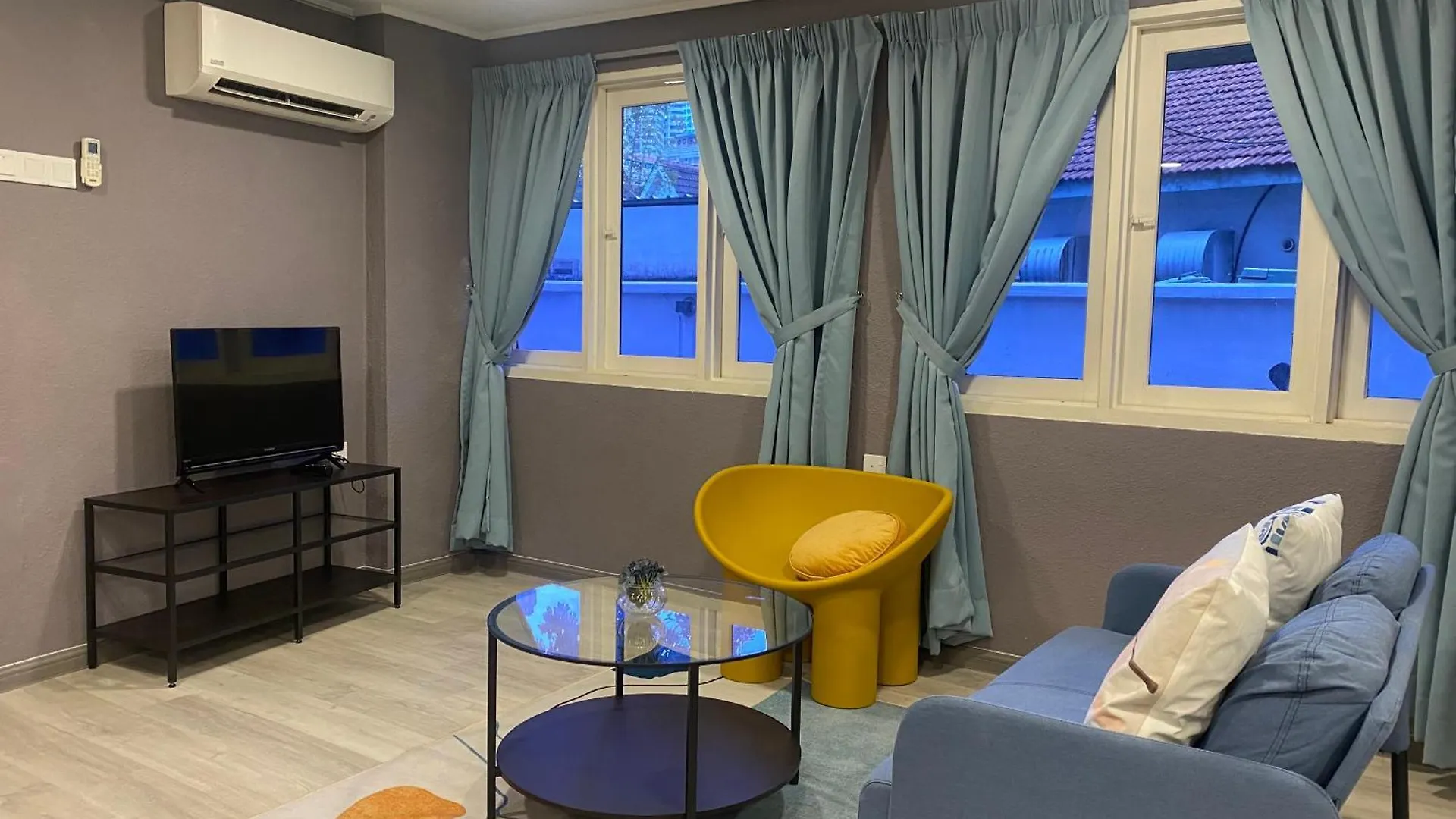 Aurora Court Service Apartment George Town